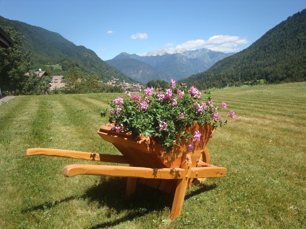 Bed and Breakfast Agritur Cornasest Breguzzo Esterno foto