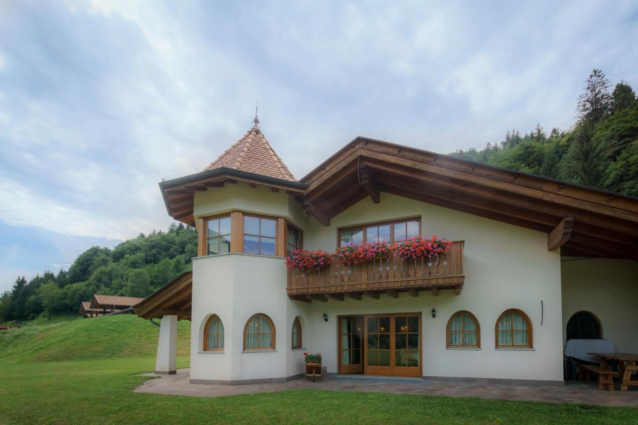 Bed and Breakfast Agritur Cornasest Breguzzo Esterno foto